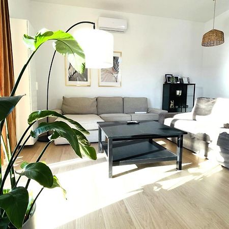 House Flow, 3 Room, Free 2 Parking Bratysława Zewnętrze zdjęcie