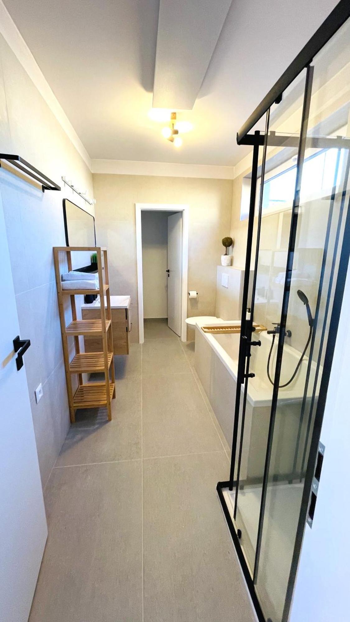 House Flow, 3 Room, Free 2 Parking Bratysława Zewnętrze zdjęcie
