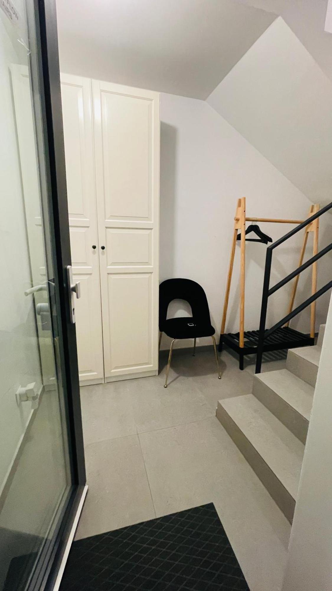 House Flow, 3 Room, Free 2 Parking Bratysława Zewnętrze zdjęcie