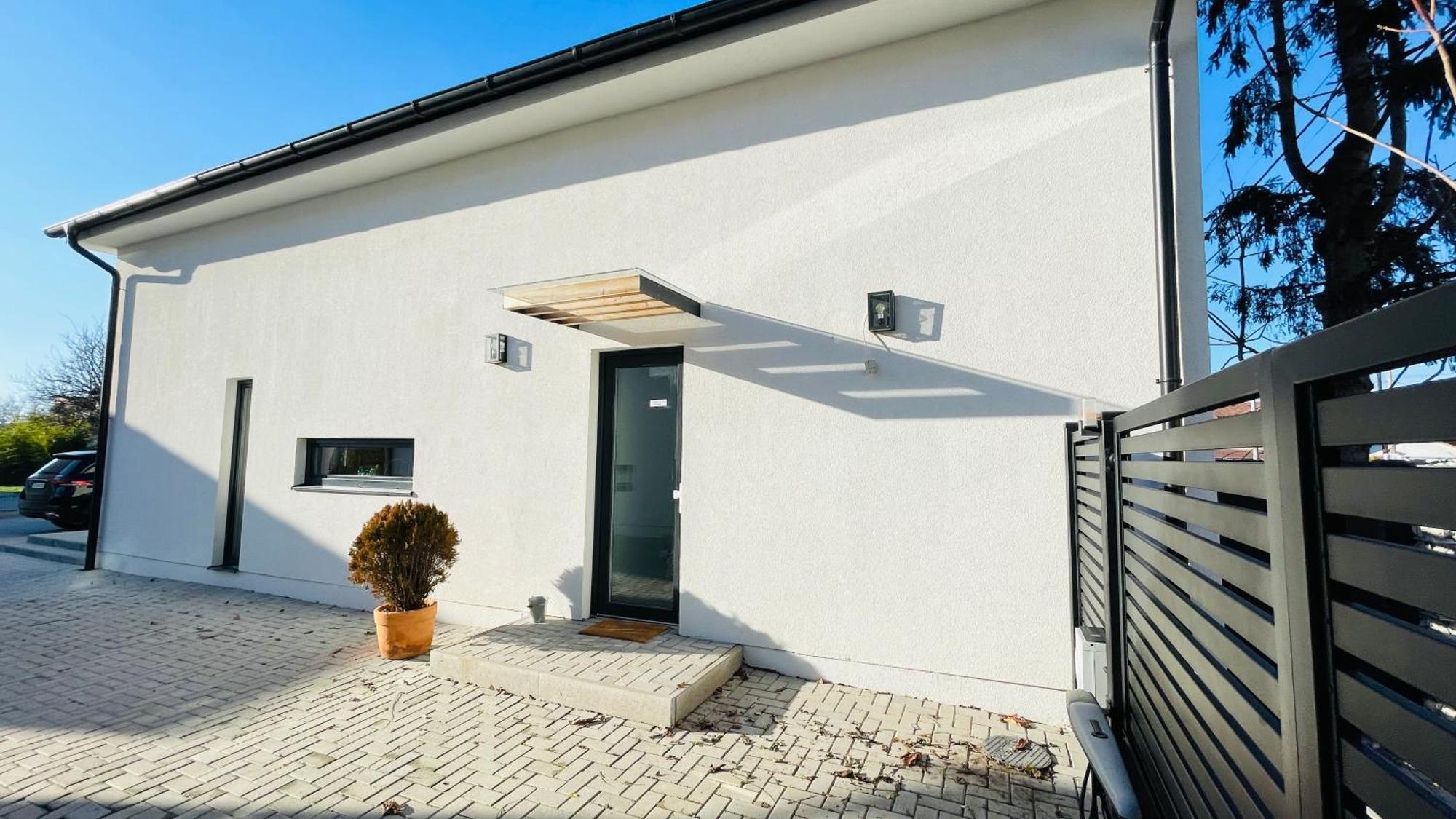 House Flow, 3 Room, Free 2 Parking Bratysława Zewnętrze zdjęcie